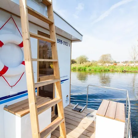 Hausboot Bernd Das Boot 1 Rollyboot 8 2 * Buchholz (Mecklenburg-Vorpommern)
